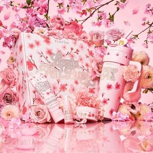 P.Louise Pink Floral Boxed Skincare and Cup Gift Set